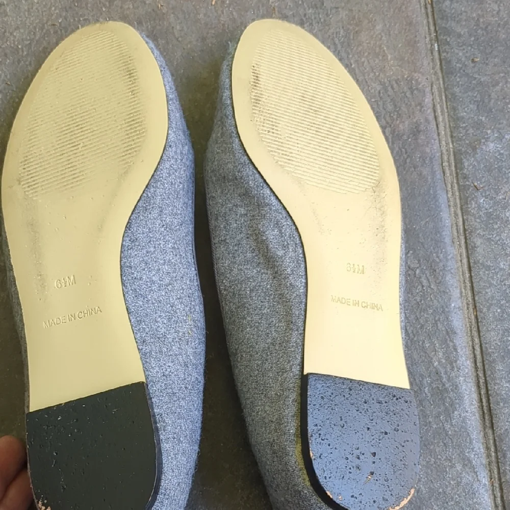 Talbots Gray and Black Flats with Scottie Dog Embroidery 6.5 Medium